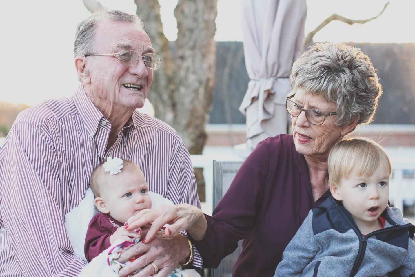 seniors with grandkids