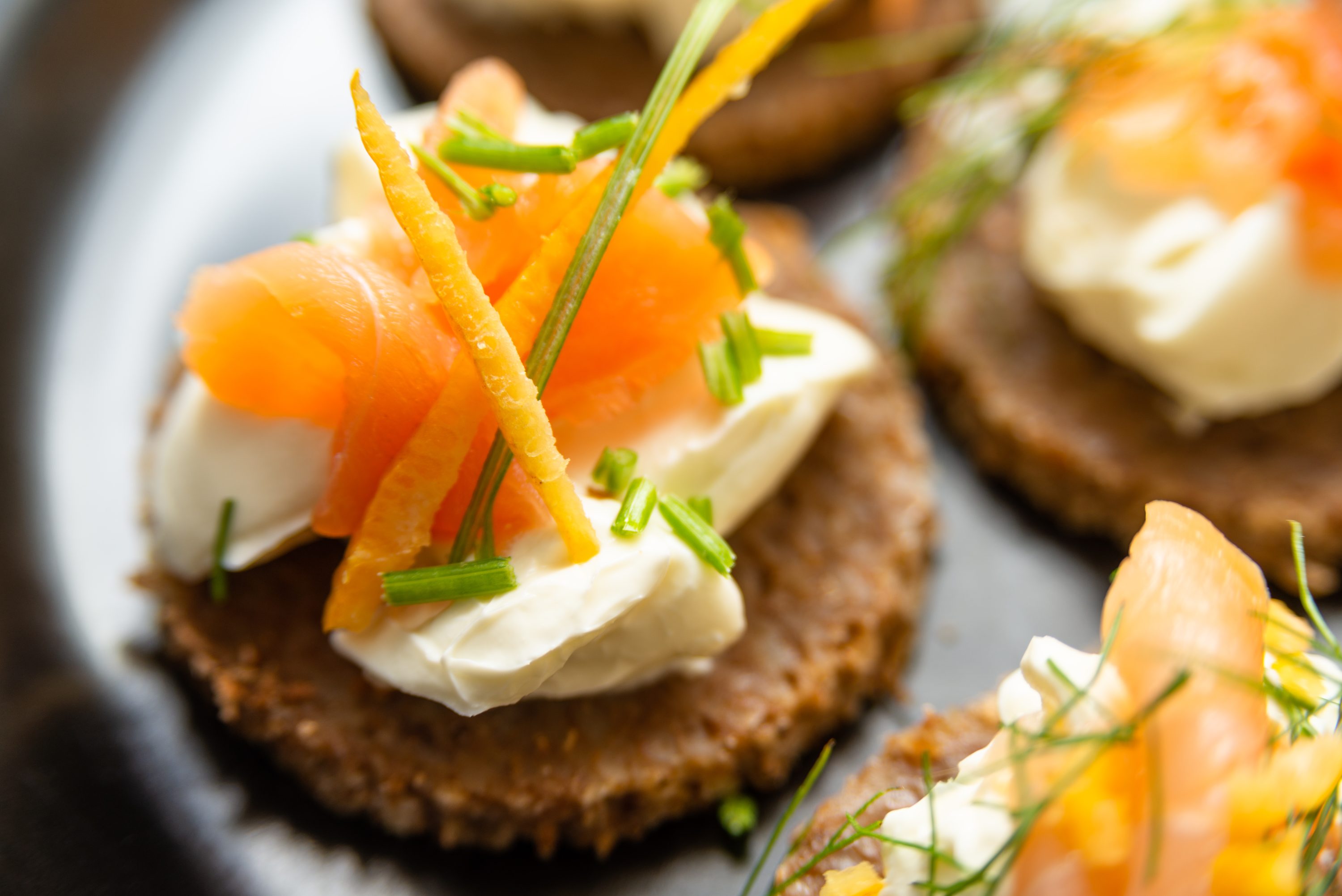 smoked salmon canapes